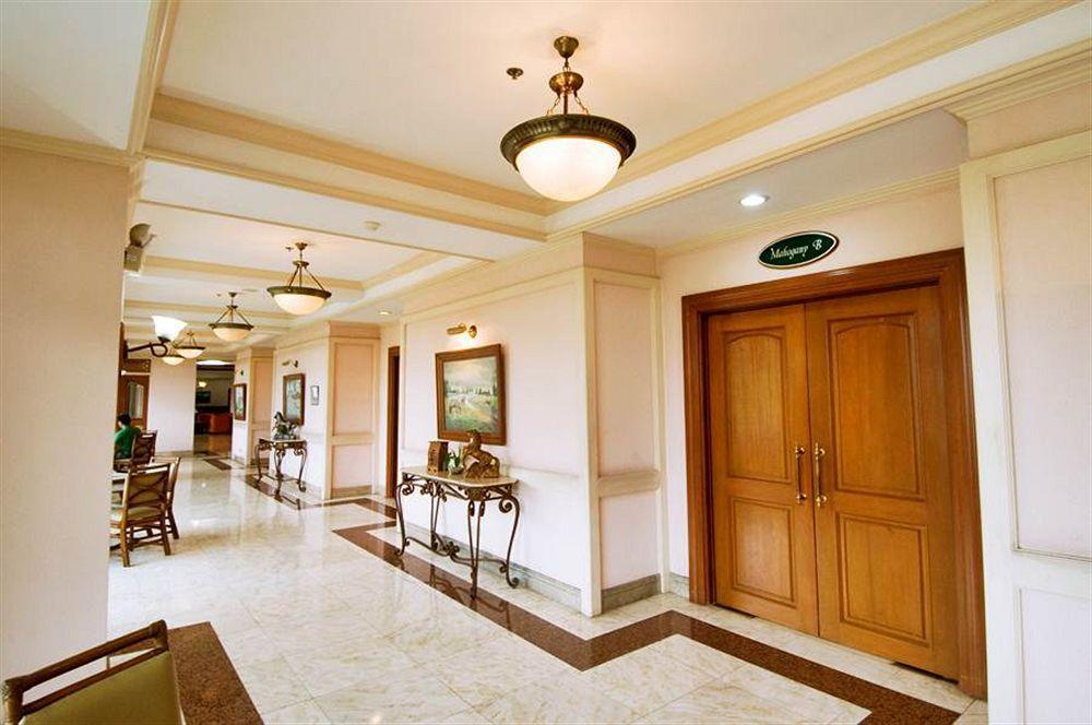 Sunrise Holiday Mansion Tagaytay City Exterior photo