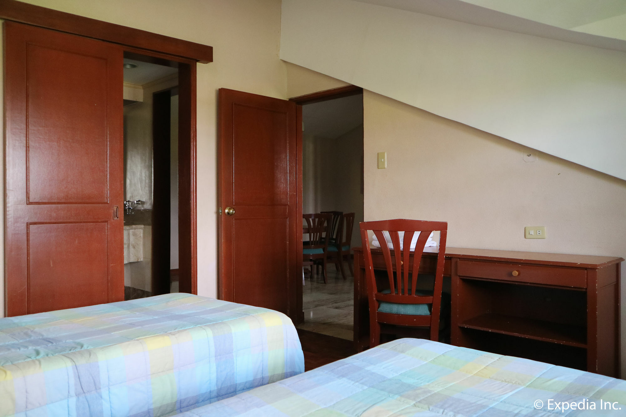 Sunrise Holiday Mansion Tagaytay City Exterior photo